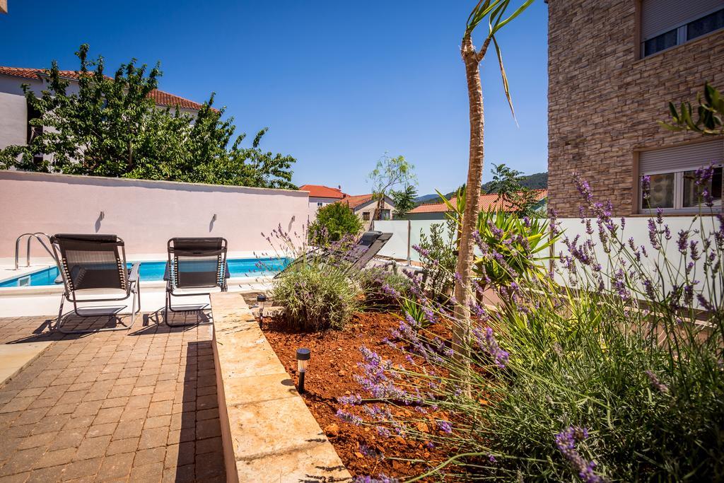 ستاري غراد Apartment Falcon الغرفة الصورة